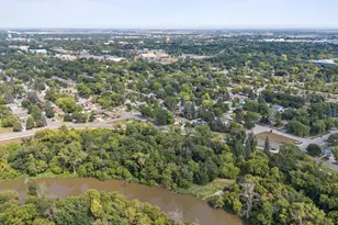 2212 5th St S, Moorhead, MN 56560 - Photo 51