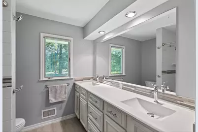 4730 Fairhills Road E, Minnetonka, MN 55345 - Photo 27