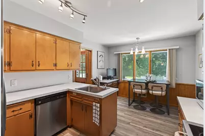 4730 Fairhills Road E, Minnetonka, MN 55345 - Photo 17