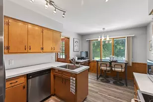 4730 Fairhills Rd E, Minnetonka, MN 55345 - Photo 17