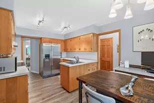 4730 Fairhills Rd E, Minnetonka, MN 55345 - Photo 23