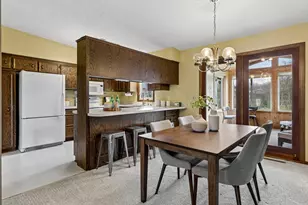 11114 Stanley Cir, Bloomington, MN 55437 - Photo 9