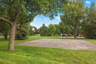 11114 Stanley Cir, Bloomington, MN 55437 - Photo 43