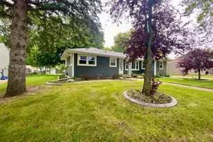 712 S 11th St, Montevideo, MN 56265 - Photo 3