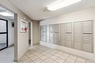 401 E Burnsville Pkwy, Burnsville, MN 55337 - Photo 27