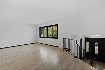 7409 74th Avenue N, Brooklyn Park, MN 55428 - Photo 3