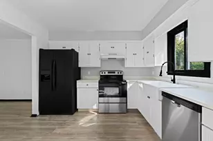 7409 74th Ave N, Brooklyn Park, MN 55428 - Photo 9