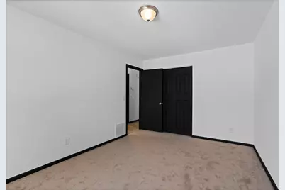 7409 74th Avenue N, Brooklyn Park, MN 55428 - Photo 15