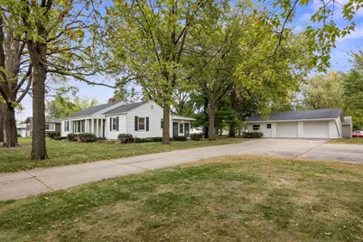 525 Bluff Street NE, Hutchinson, MN 55350 - Photo 1