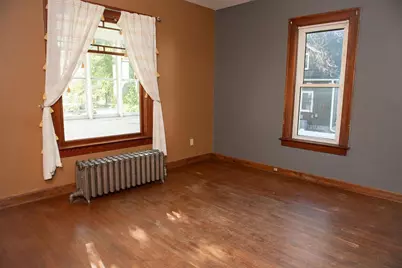 528 N Broadway Street, Spring Valley, MN 55975 - Photo 9