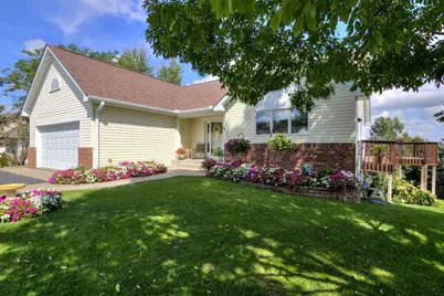 1600 Hallewood Boulevard, New Richmond, WI 54017 - Photo 15