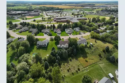 1600 Hallewood Boulevard, New Richmond, WI 54017 - Photo 3