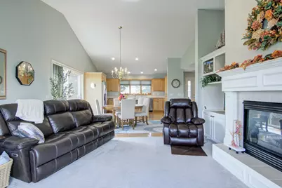 1600 Hallewood Boulevard, New Richmond, WI 54017 - Photo 25