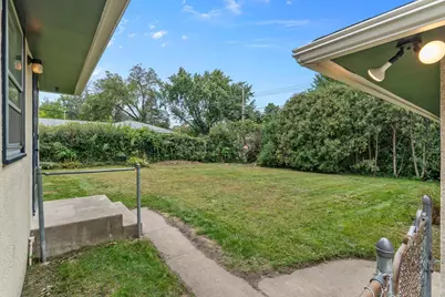 2812 64th Avenue N, Brooklyn Center, MN 55430 - Photo 27