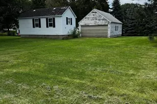 106 W 2nd St S, Truman, MN 56088 - Photo 1