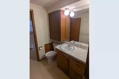 1608 Plainview Lane, Albert Lea, MN 56007 - Photo 11