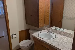 1608 Plainview Ln, Albert Lea, MN 56007 - Photo 11