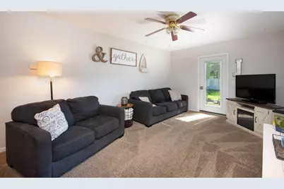 202 Silver Street E, Mapleton, MN 56065 - Photo 3