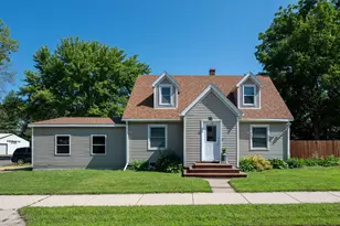 202 Silver St E, Mapleton, MN 56065 - Photo 1