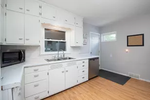 202 Silver St E, Mapleton, MN 56065 - Photo 7