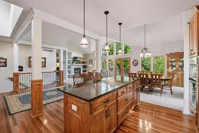 6040 Oakview Court, Excelsior, MN 55331 - Photo 5