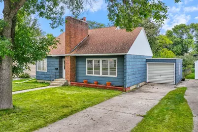 113 E Street, Marshall, MN 56258 - Photo 1