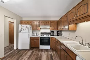 9487 Monroe St NE, Blaine, MN 55434 - Photo 5
