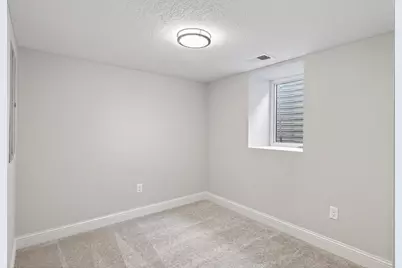 211 N Walnut Street, Chaska, MN 55318 - Photo 35