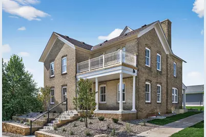 211 N Walnut Street, Chaska, MN 55318 - Photo 1