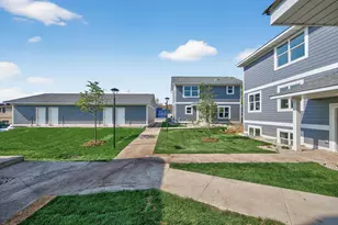 211 N Walnut St, Chaska, MN 55318 - Photo 47