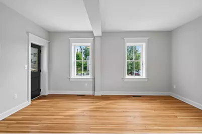 211 N Walnut Street, Chaska, MN 55318 - Photo 5