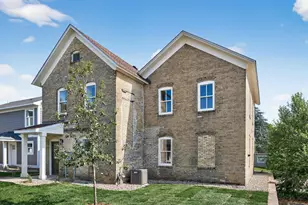 211 N Walnut St, Chaska, MN 55318 - Photo 43