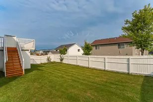 406 7th St NW, Dodge Center, MN 55927 - Photo 3