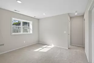 215 N Walnut St, Chaska, MN 55318 - Photo 25