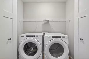 215 N Walnut St, Chaska, MN 55318 - Photo 23