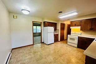 302 Lois Ave S, Herman, MN 56248 - Photo 7