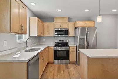 217 N Walnut Street, Chaska, MN 55318 - Photo 11