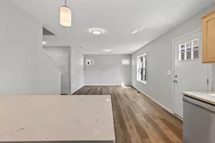 217 N Walnut St, Chaska, MN 55318 - Photo 7