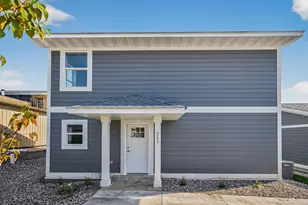 217 N Walnut St, Chaska, MN 55318 - Photo 3