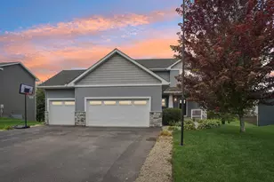 1129 Briarwood Blvd, Roberts, WI 54023 - Photo 1