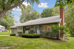 613 Kingsview Ln N, Plymouth, MN 55447 - Photo 1