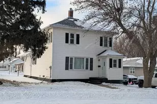 96 7th St SW, Wells, MN 56097 - Photo 1