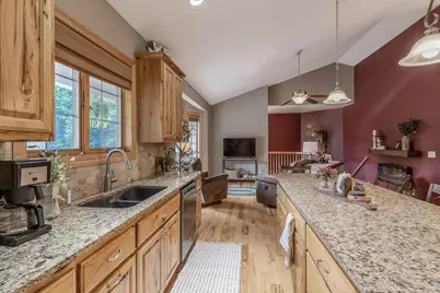 124 Jay Street, Le Sueur, MN 56058 - Photo 9