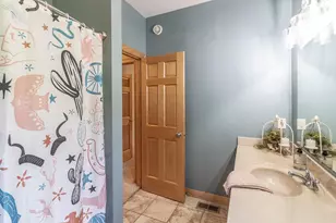 124 Jay St, Le Sueur, MN 56058 - Photo 33