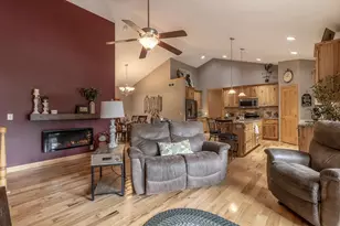 124 Jay St, Le Sueur, MN 56058 - Photo 19