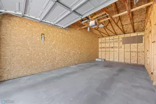 2320 20th Ave S, Fargo,  58103 - Photo 33