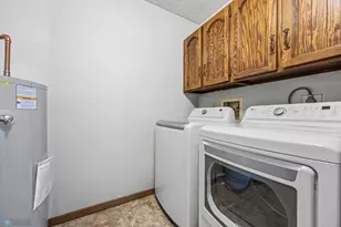 2320 20th Ave S, Fargo,  58103 - Photo 27