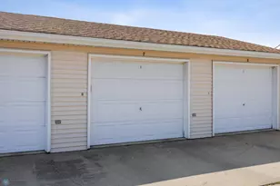 2320 20th Ave S, Fargo,  58103 - Photo 31