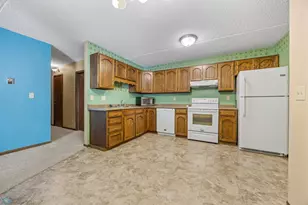 2320 20th Ave S, Fargo,  58103 - Photo 9