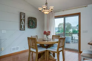 320 Grovebrook Ct, Mankato, MN 56001 - Photo 13